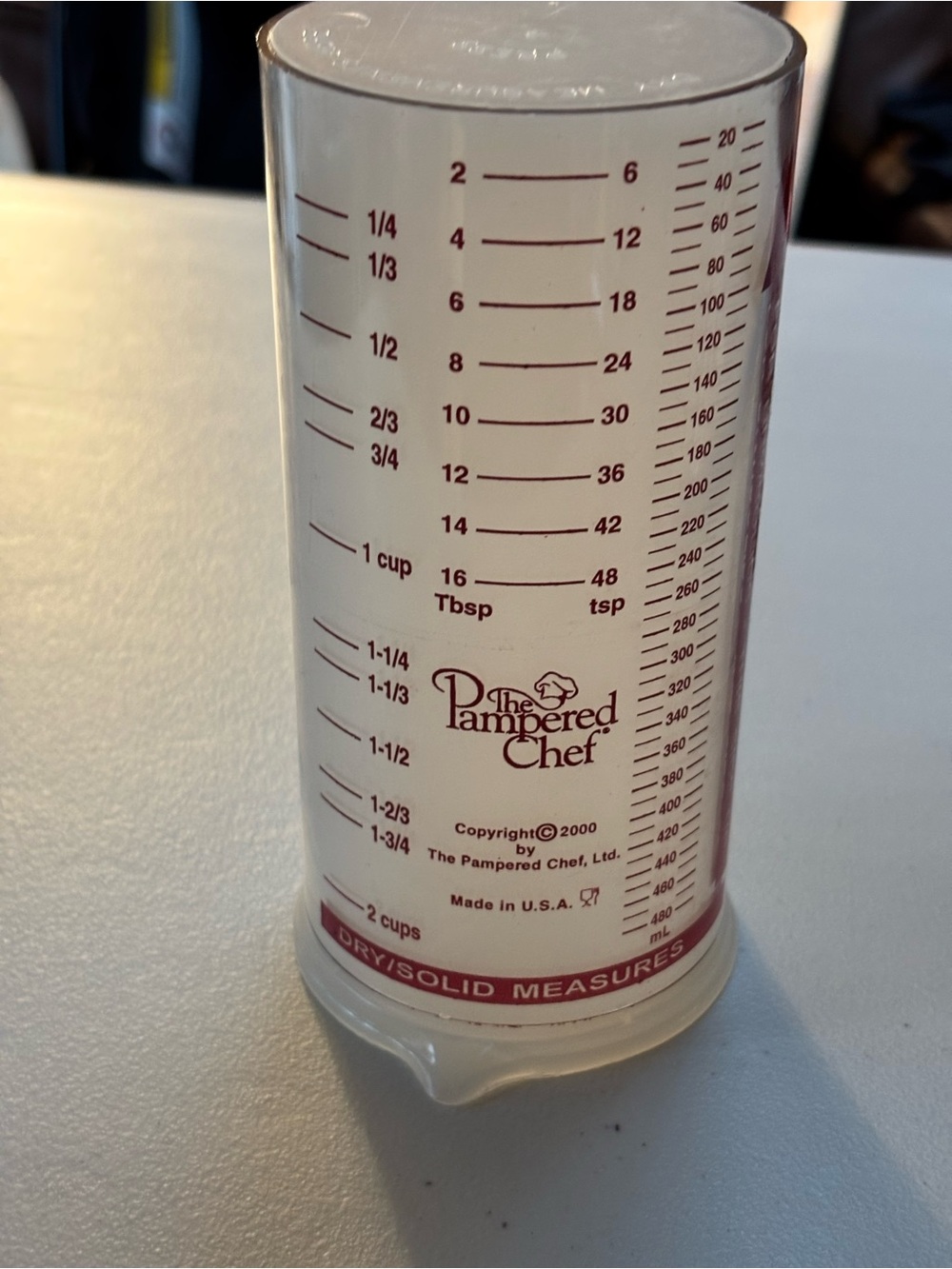 The Pampered Chef Measure All two cup Dry/ Solid Measuring Cup